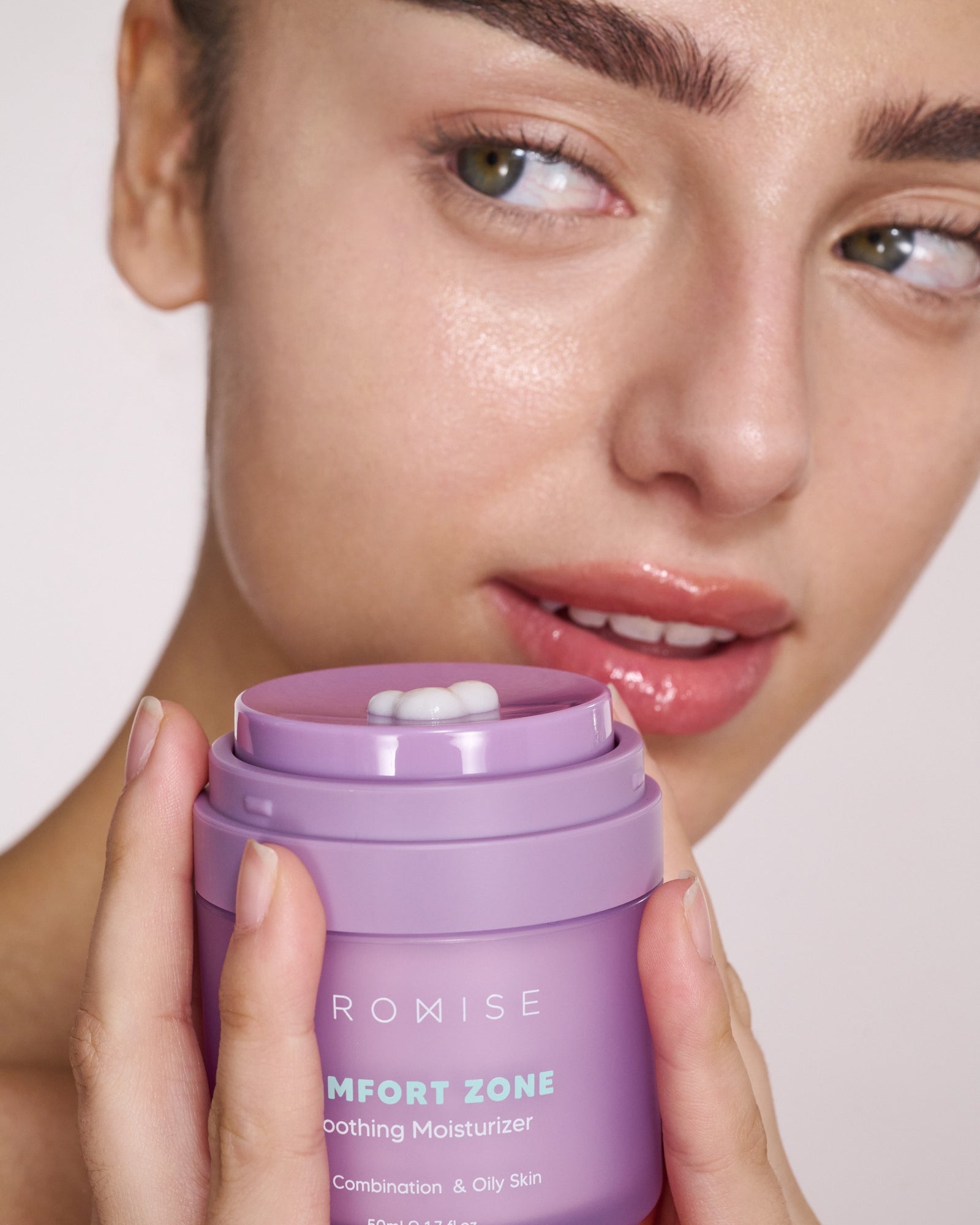 ערכה לעור הנוטה לפצעונים